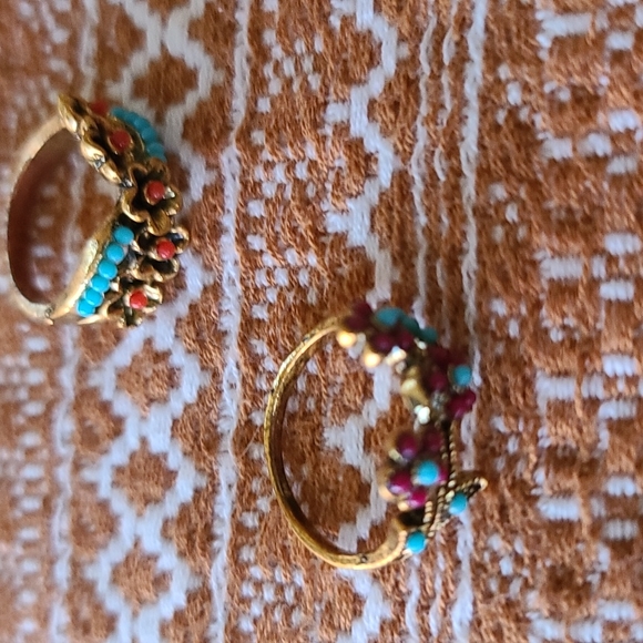 Ring - Picture 2 of 2